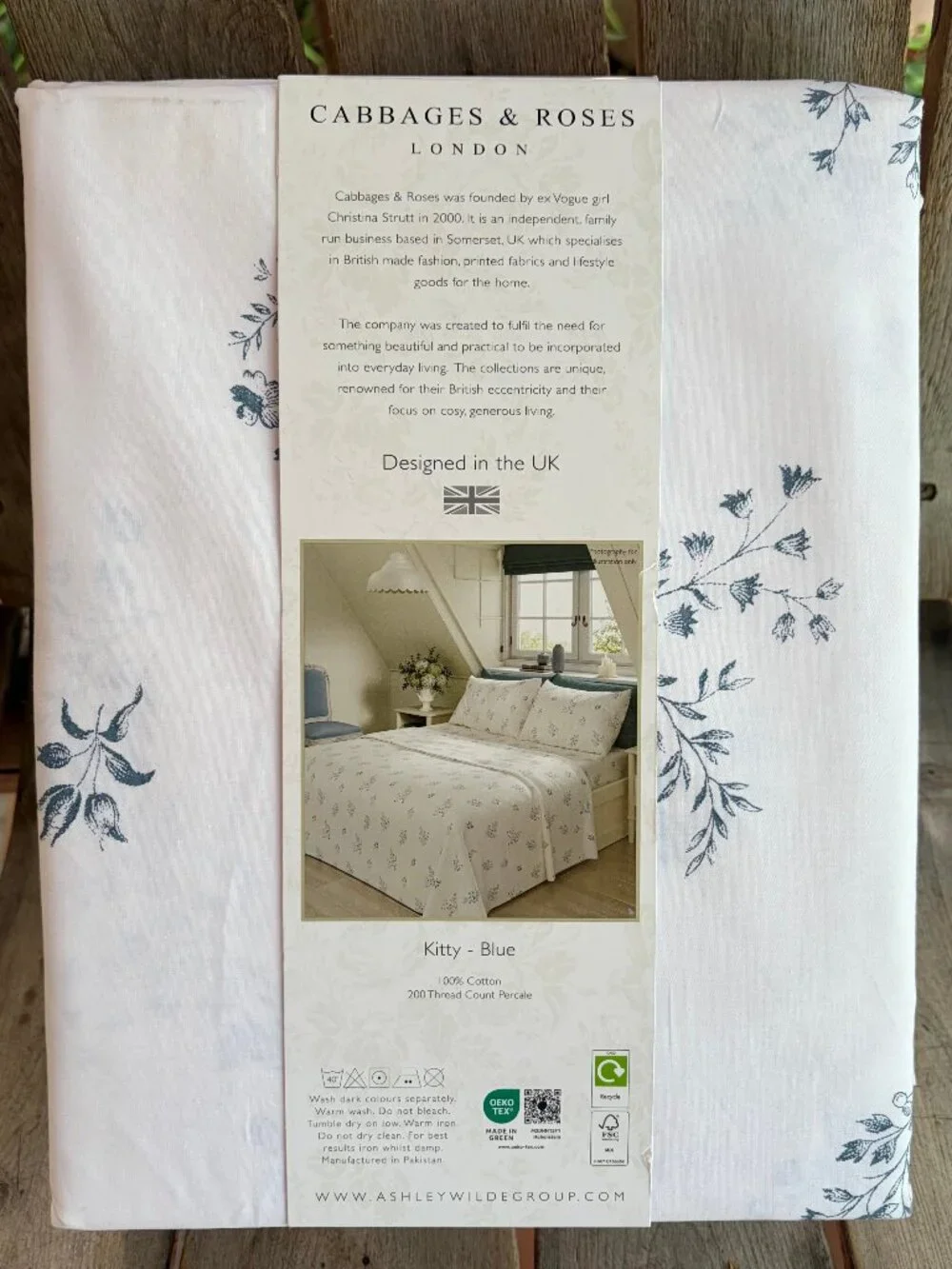 CABBAGES & ROSES London KITTY - BLUE Floral Cotton Percale Queen Size Sheet Set
